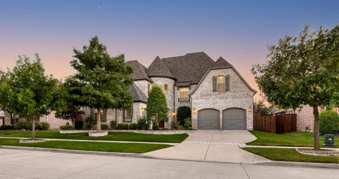 Home in Park Place Estates, Frisco, Texas