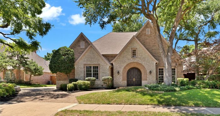 Home in The Hills at Prestonwood, Plano, Texas