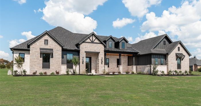 Waterstone Estates community in McKinney, Texas