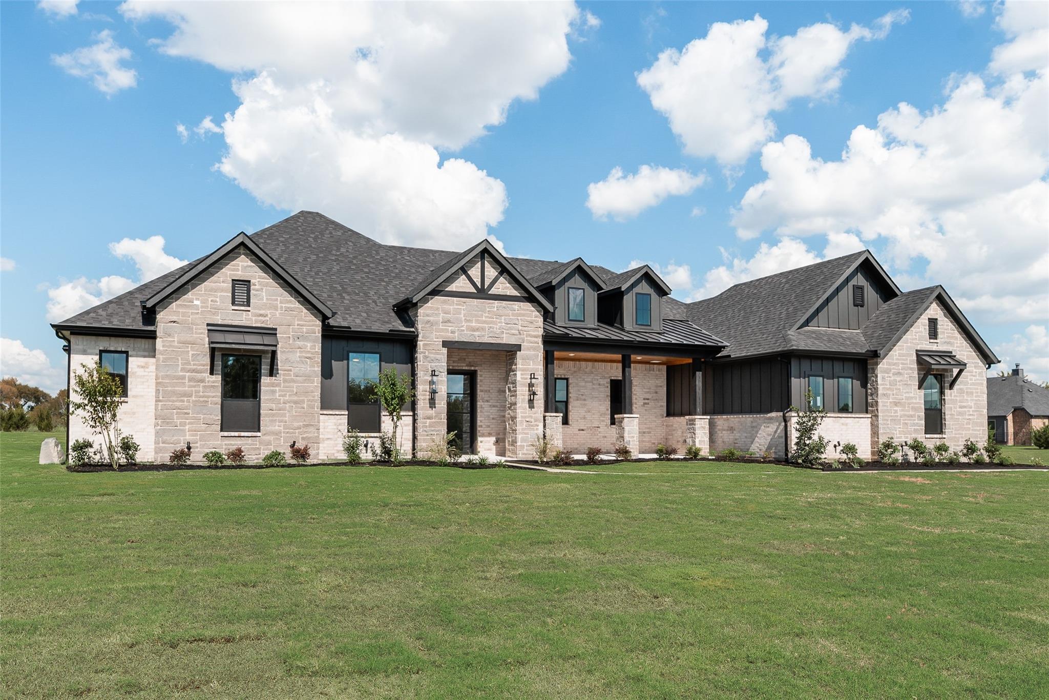Waterstone Estates real estate guide image